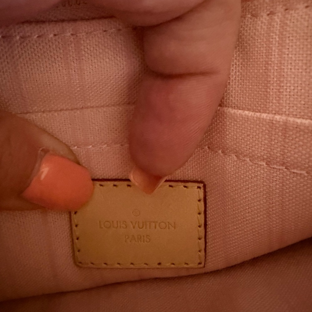 Louis Vuitton Damier Azur Check Wristlet Clutch in Cream, Gray and Pink Trim - Picture 3 of 6